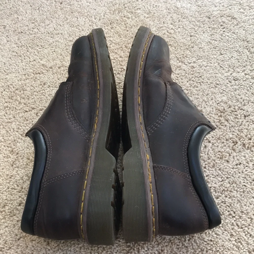 Dr Martens airwair Mens SZ 10 brown boots. - Picture 8 of 10